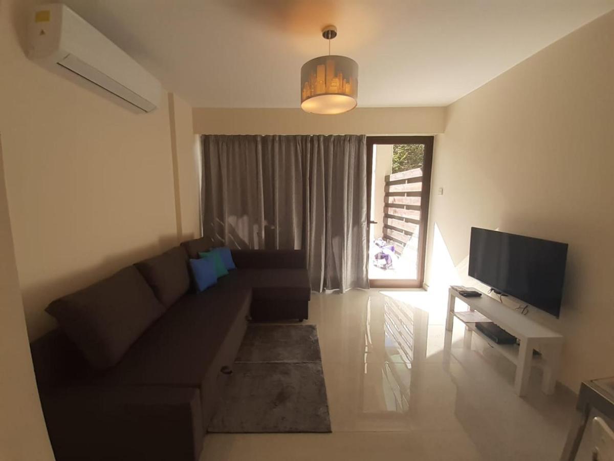 Galatex Beach Apartment Limassol Bagian luar foto