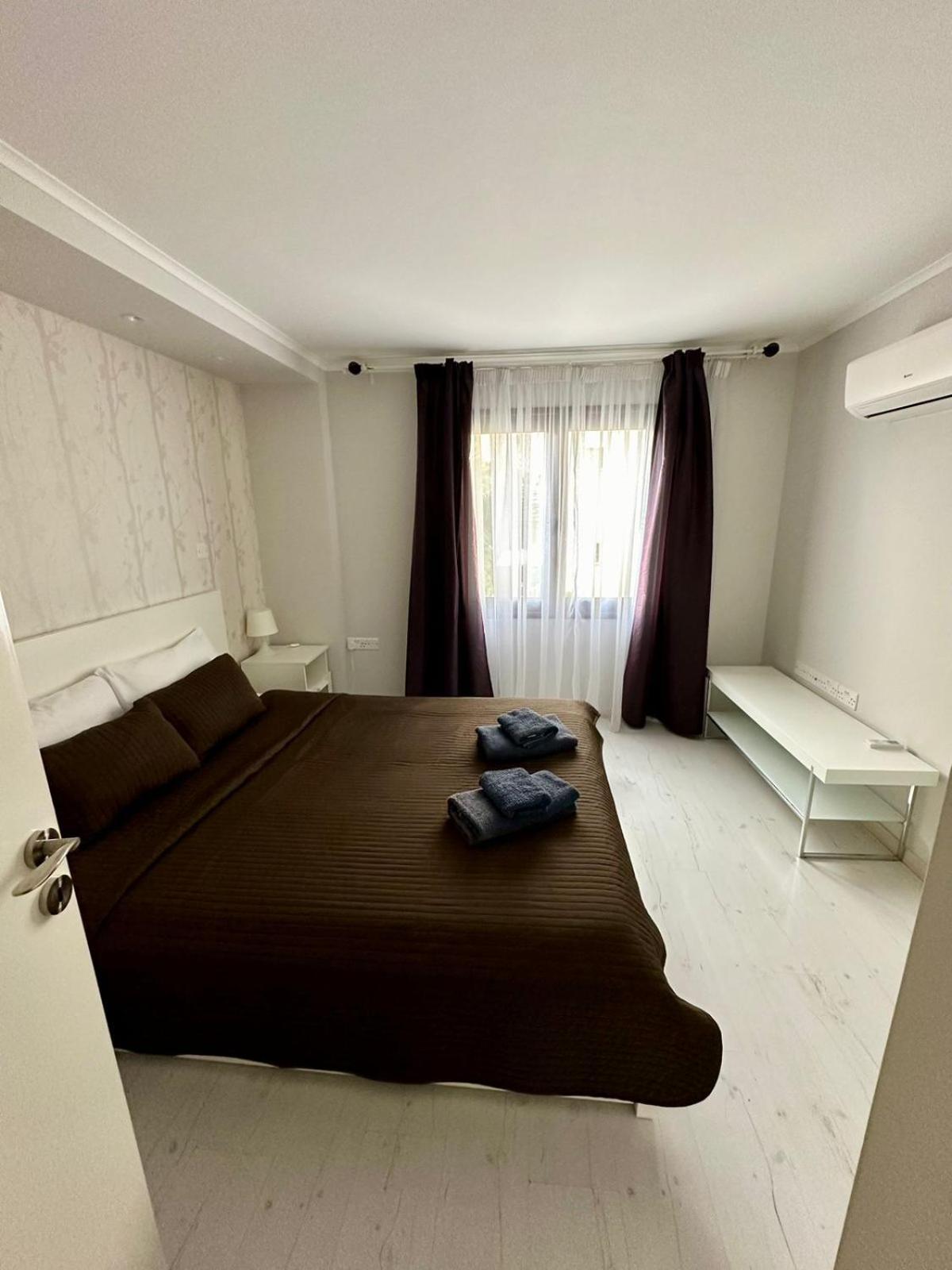Galatex Beach Apartment Limassol Bagian luar foto