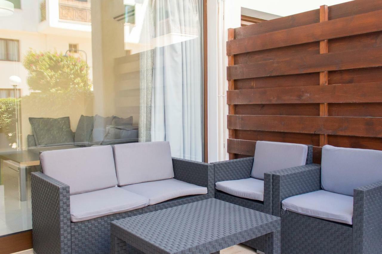 Galatex Beach Apartment Limassol Bagian luar foto