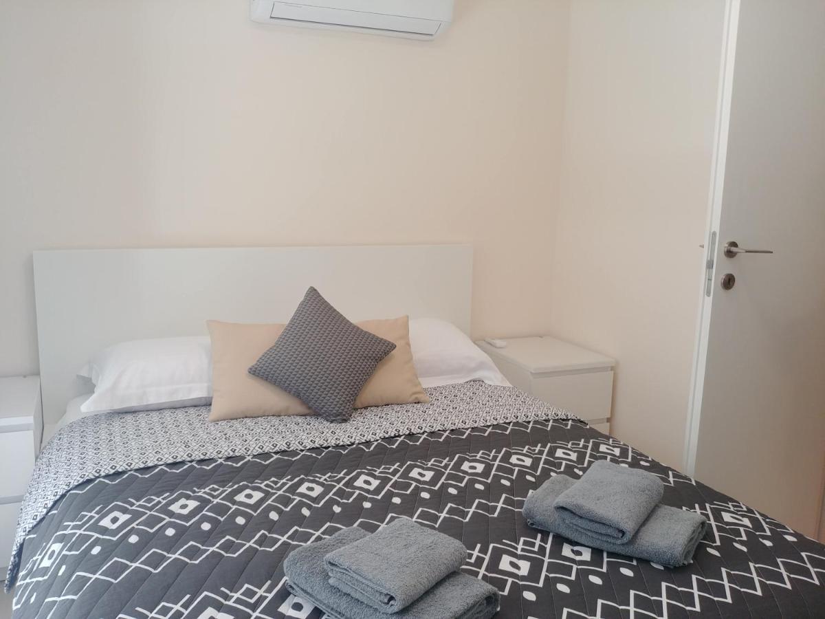Galatex Beach Apartment Limassol Bagian luar foto