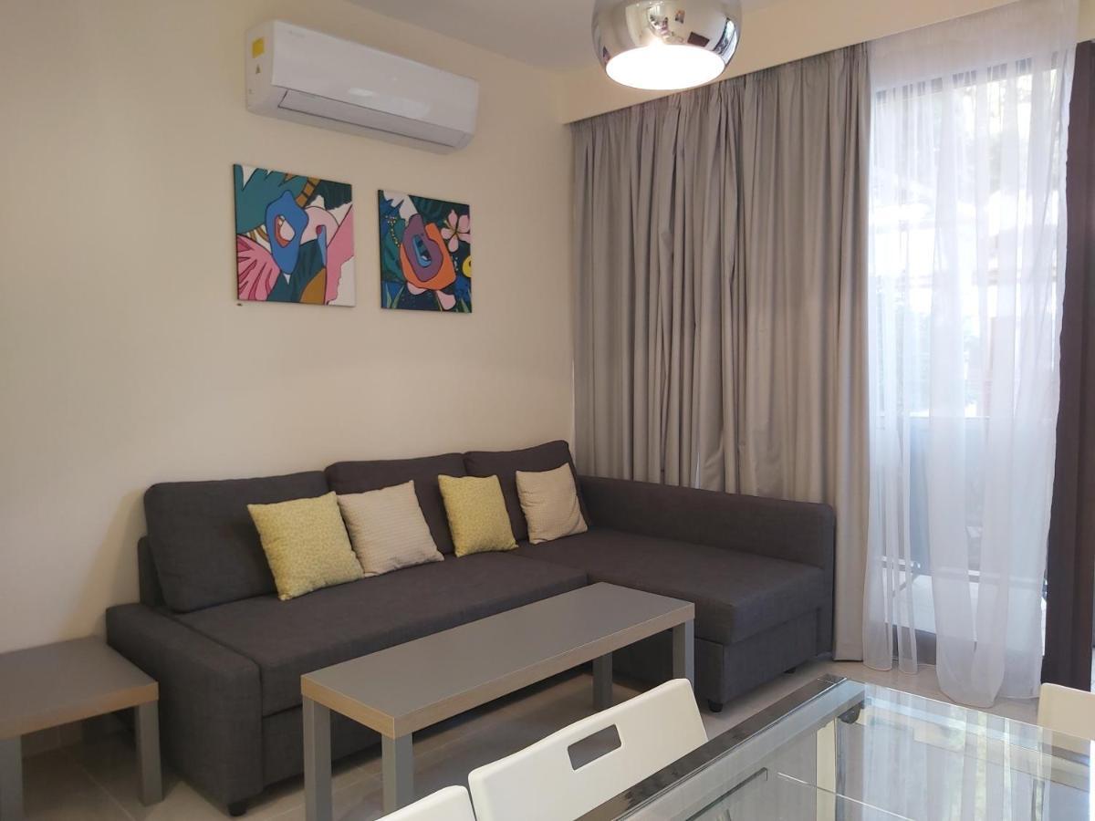 Galatex Beach Apartment Limassol Bagian luar foto